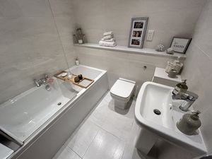 Photo 16- click for photo gallery